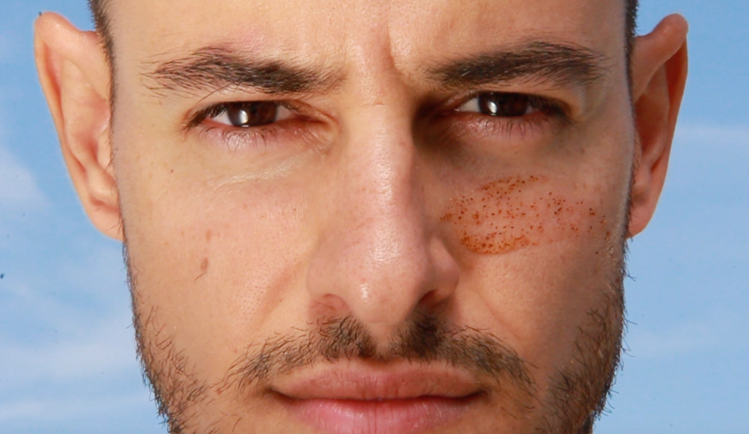 Exfoliante facial para hombre