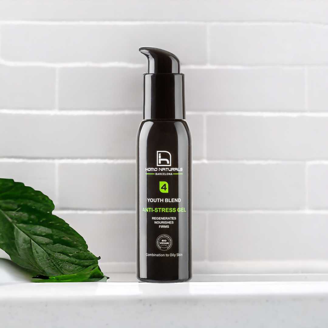 Crema facial para hombre 100% natural. Con Bakuchiol y ácido hialurónico. Sin derivados del petróleo. Sin parabenos. Con certificación ecológica y vegana.