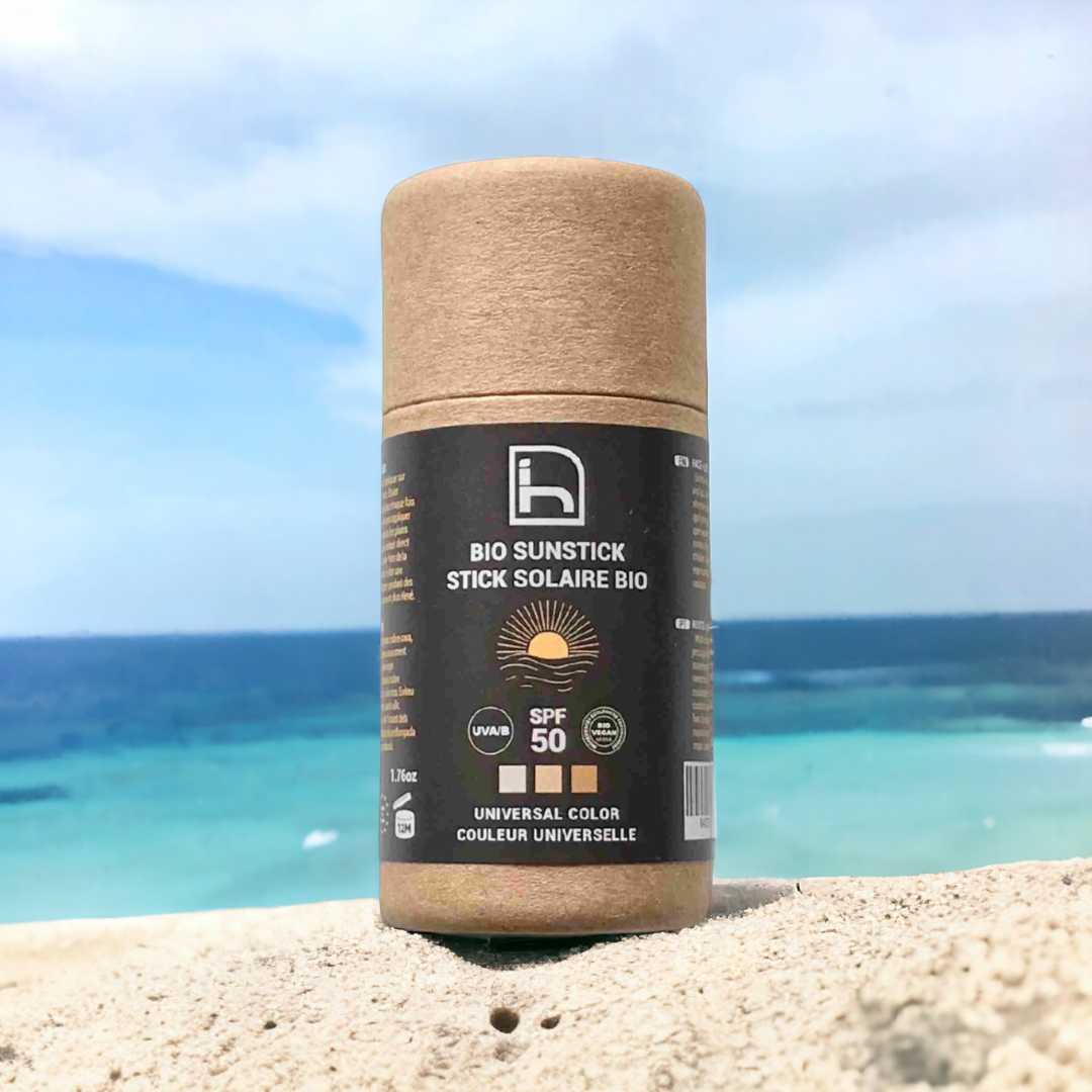 Protector solar natural y ecológico SPF 50. Filtro mineral. Sin benzofenonas. Stick biodegradable. Bio + Vegano. Con color.