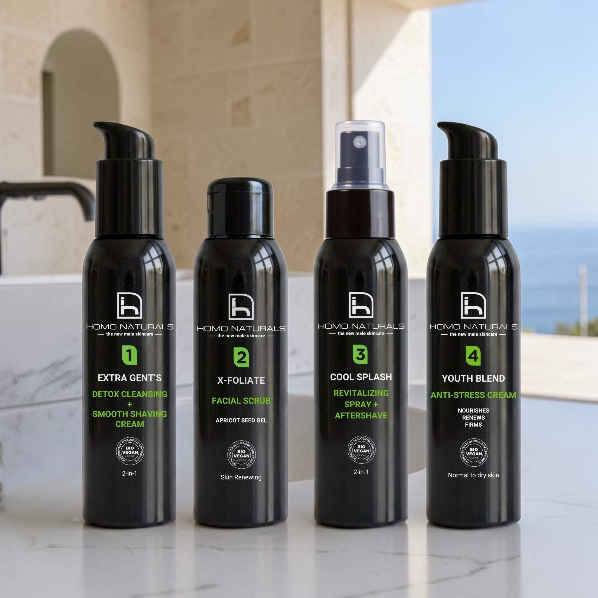Imagen de la Rutina de cuidado facial en 4 pasos para hombre. Tratamiento facial natural con certificación bio + vegan. Se compone de un limpiador facial sin sulfatos, un exfoliante facial, un tónico facial en spray, y un gel o crema facial según el tipo de piel y la época del año. El objetivo es conseguir una piel más cuidada, con menos arrugas, con más firmeza y con un aspecto más rejuvenecido.