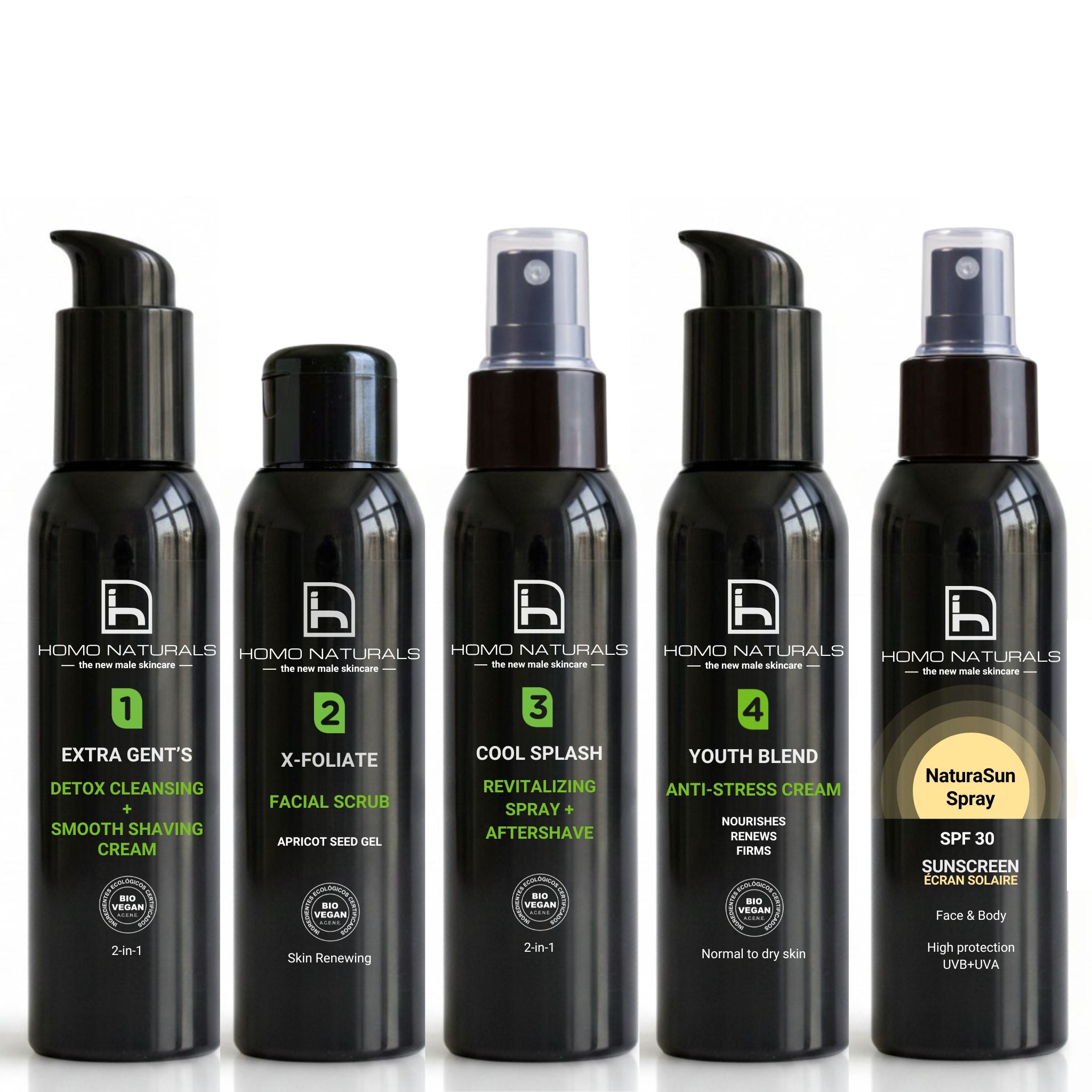 Tratamiento facial en 4 pasos para hombre con limpiador, exfoliante, tónico revitalizante, y gel o crema antiarrugas. Incluye además un protector solar en spray. Fórmulas adaptadas a la piel del hombre.