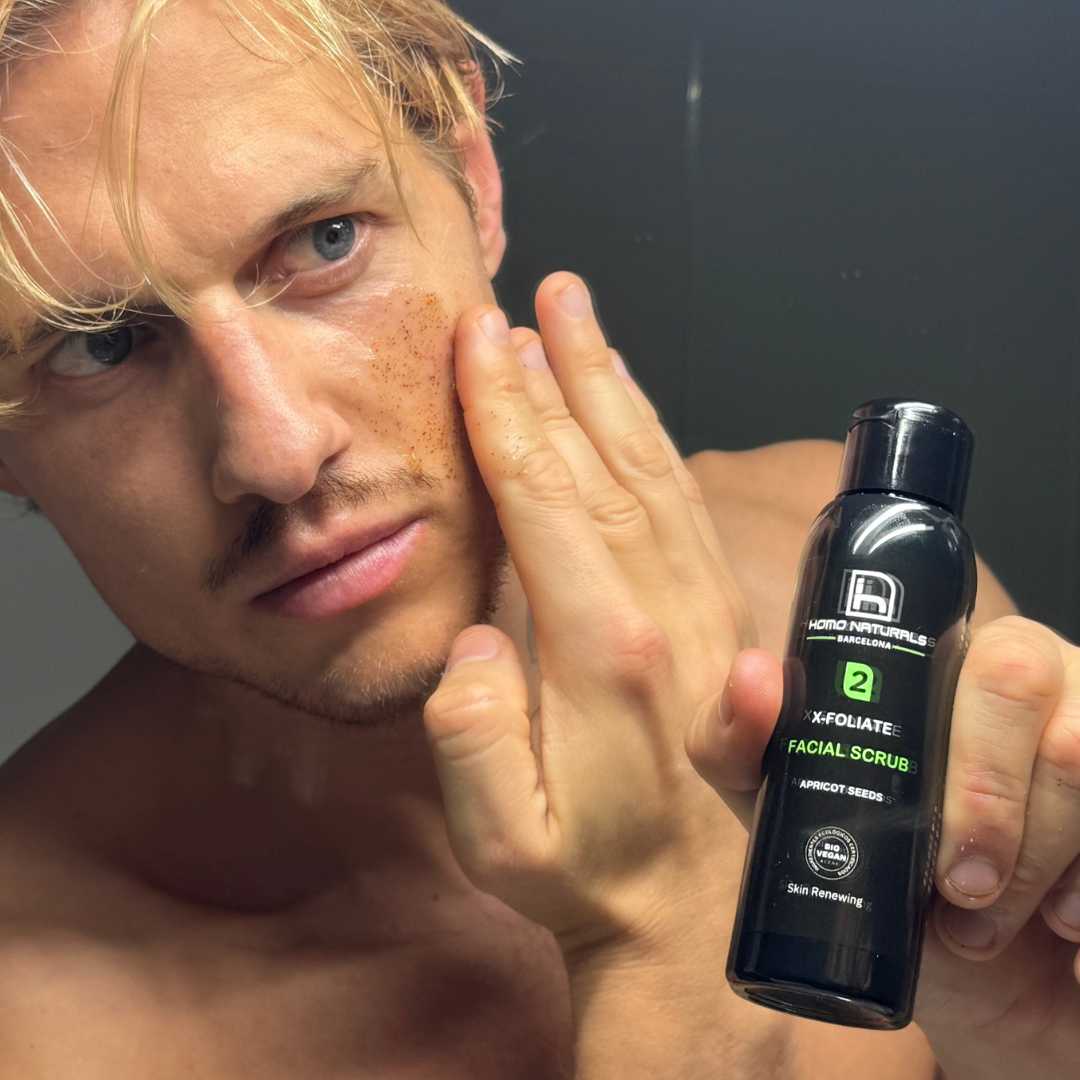 Exfoliante facial para hombres. 100% natural. Con albaricoque. Ecológico y vegano.