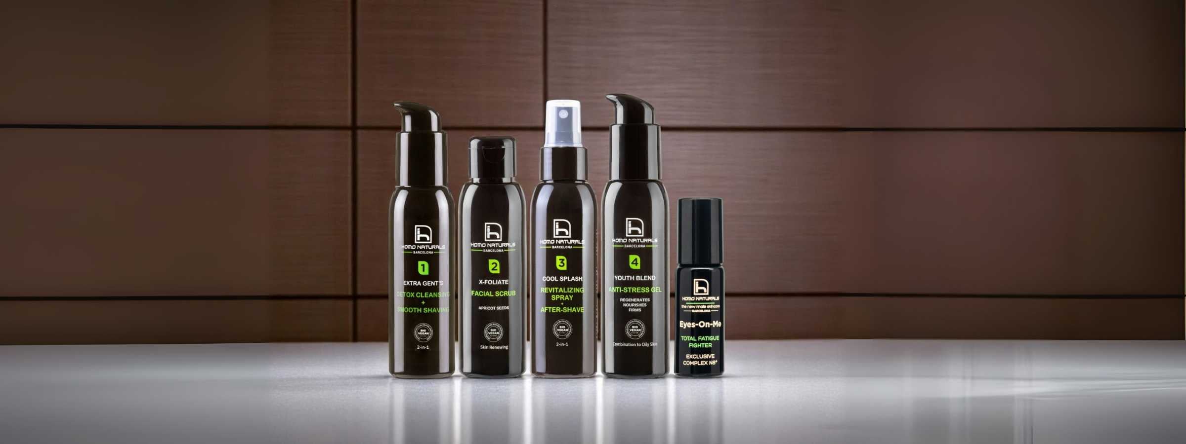 Tratamiento facial antiedad para hombre con crema antiarrugas y contorno de ojos.