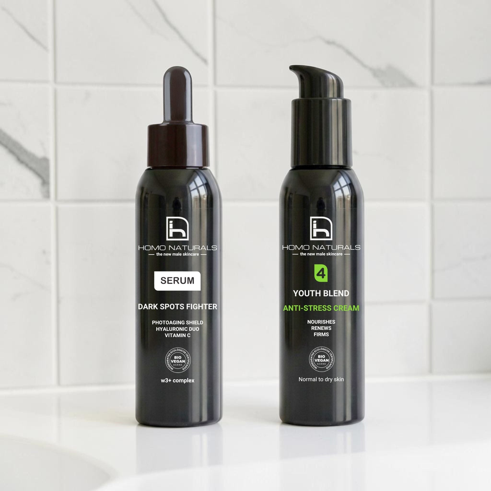 Imagen del kit de cuidado facial para hombre de Homo Naturals. Contiene un serum antiedad + antimanchas y una crema antiarrugas formulada para la piel del hombre. Cosmética natural con certificación bio + vegan.
